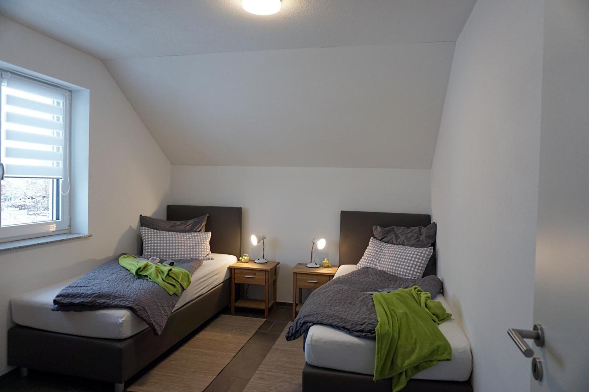Ferienwohnung Reimann Mit Kostenloser Albcard بلاوبويرن الغرفة الصورة